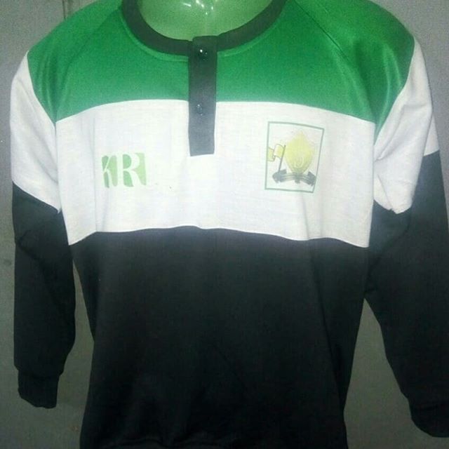 Ladies Round Neck shirt with leather sleeve